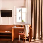 Hotel Laurus