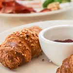 Laurus 3* ميرانو